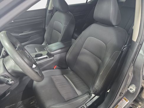Used 2022 Nissan Altima 2.5 S FWD image 15
