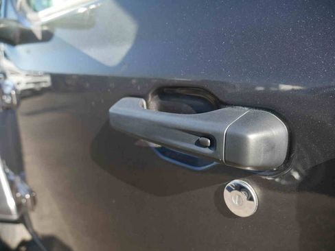 New 2025 Jeep Gladiator Sport image 8