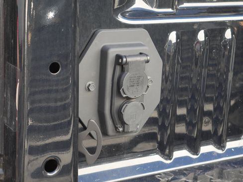 Certified 2024 Ford F350 Limited w/ FX4 Off-Road Package image 29