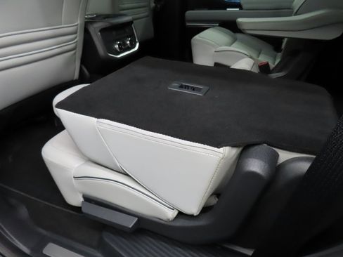 Used 2025 Ford Expedition Platinum w/ Platinum Ultimate Package image 70