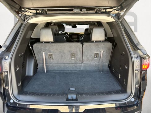 Used 2018 Chevrolet Traverse Premier w/ Redline Edition FWD image 2
