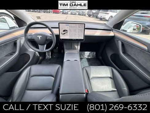 Used 2024 Tesla Model Y Long Range AWD/4WD image 2