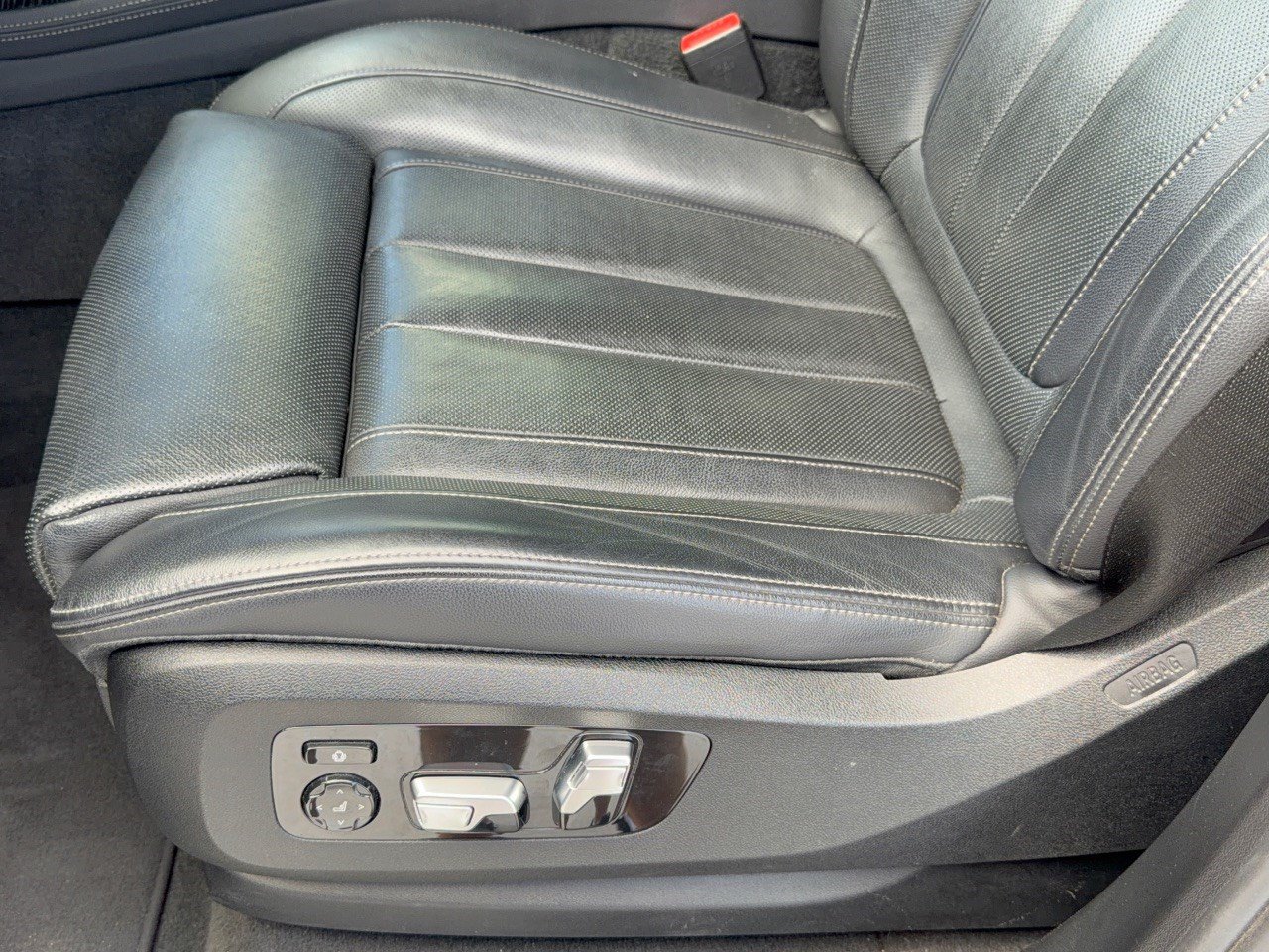 Used 2019 BMW X7 xDrive50i w/ M Sport Package AWD/4WD image 16