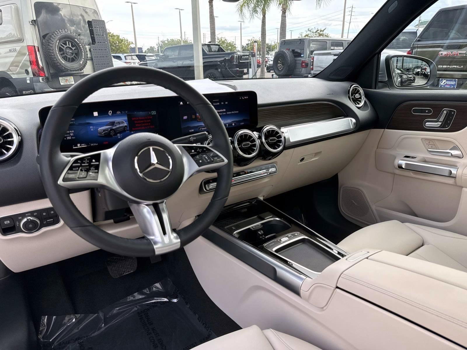 Certified 2025 Mercedes-Benz GLB 250 image 16