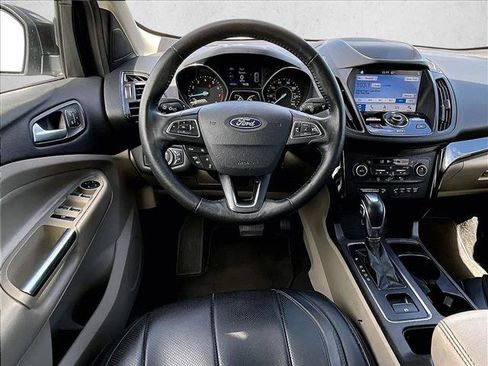 Used 2019 Ford Escape Titanium FWD image 7