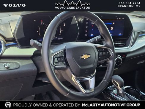Used 2024 Chevrolet Trax LT w/ Driver Confidence Package FWD image 24