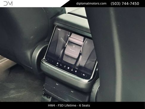 Used 2024 Tesla Model X AWD/4WD image 23