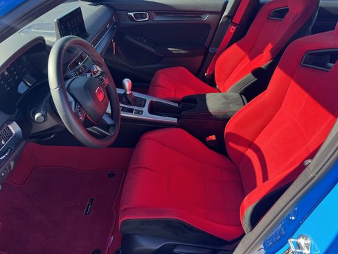 Used 2025 Honda Civic Type R image 18