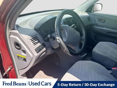 Used 2005 Hyundai Tucson GL FWD image 9