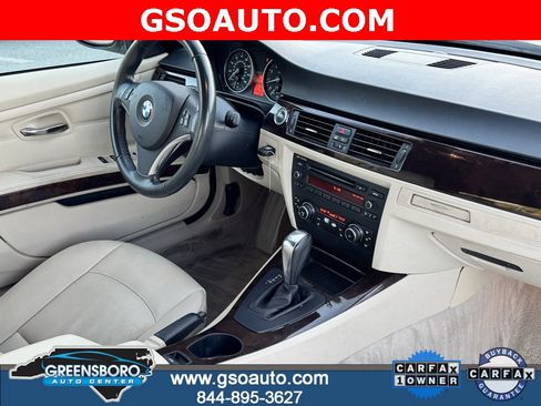 Used 2011 BMW 328i Convertible image 10