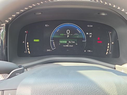 Used 2026 Toyota Camry SE FWD image 21