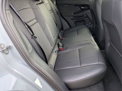 Used 2026 Land Rover Range Rover Evoque Dynamic SE image 17