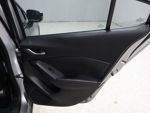 Used 2014 MAZDA MAZDA3 i Grand Touring image 22