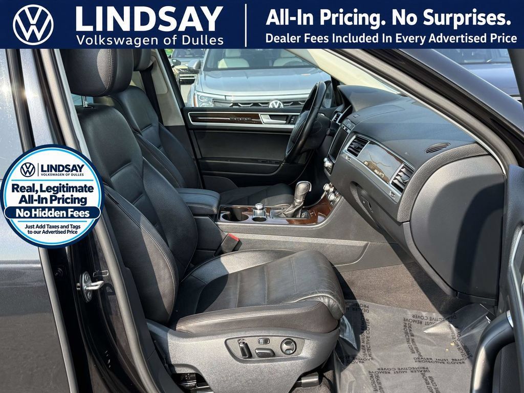 Used 2016 Volkswagen Touareg TDI AWD/4WD image 13