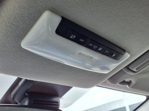 Used 2025 Nissan Versa SV w/ Trunk Package FWD image 24