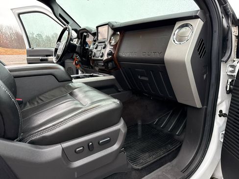 Used 2013 Ford F450 Lariat w/ FX4 4X4 Off-Road Pkg image 28