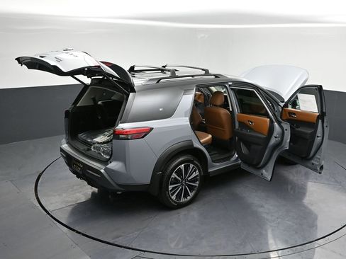 New 2026 Nissan Pathfinder Platinum AWD/4WD image 34
