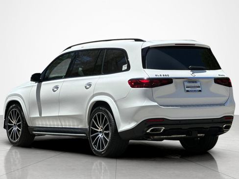 New 2026 Mercedes-Benz GLS 580 4MATIC image 3
