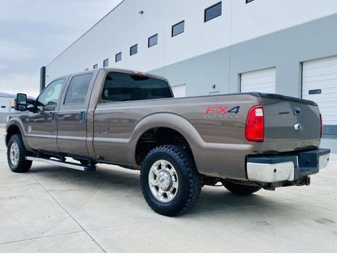 Used 2015 Ford F250 XLT w/ XLT Premium Package image 7