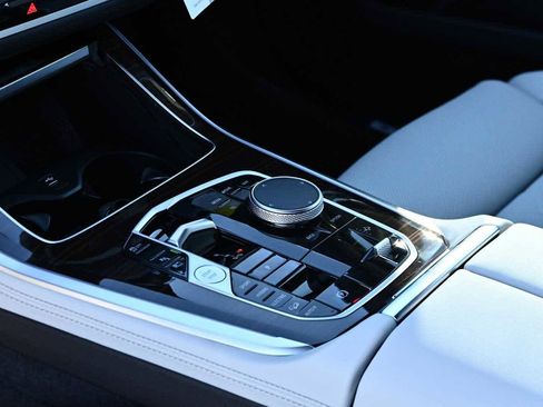 New 2026 BMW X5 xDrive50e w/ Premium Package image 14