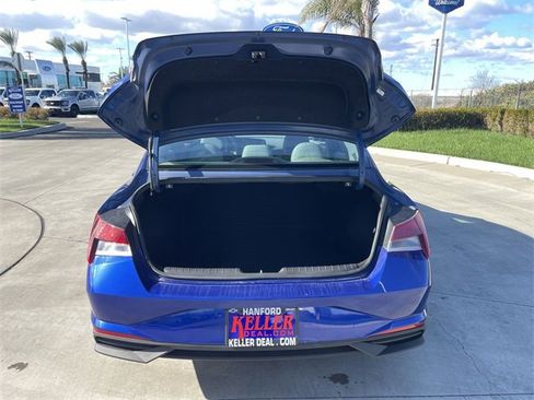 Used 2021 Hyundai Elantra SEL w/ Cargo Package image 24