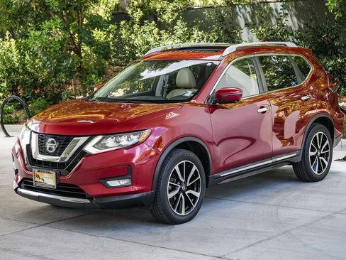 Used 2020 Nissan Rogue SL w/ Premium Package AWD/4WD image 3