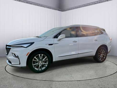 Used 2022 Buick Enclave Premium AWD/4WD image 12