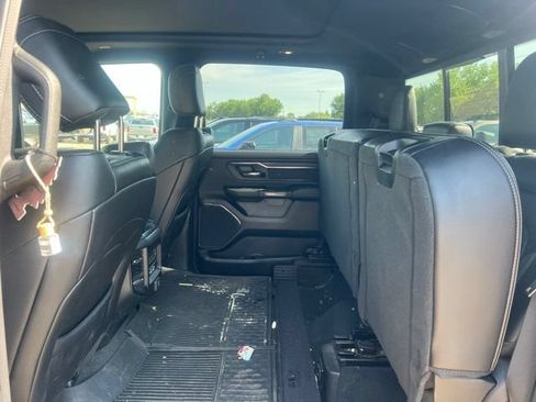 Used 2023 RAM 1500 Laramie AWD/4WD image 18