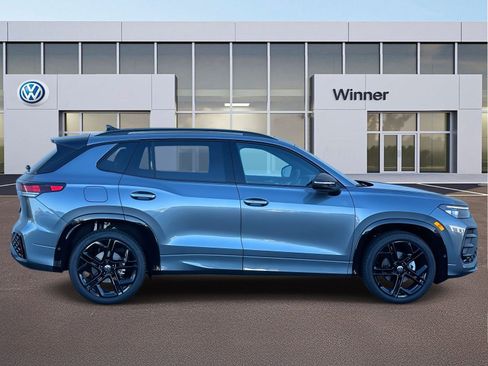 New 2026 Volkswagen Tiguan SE R-Line image 7