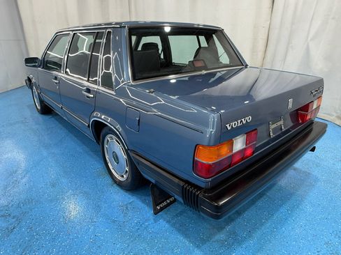 Used 1987 Volvo 760 GLE RWD image 12