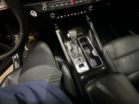 Certified 2024 Kia Telluride S w/ S Sunroof Package image 24