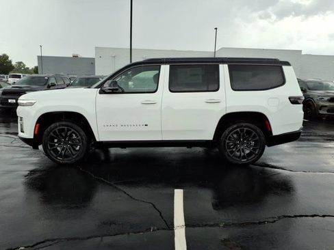 New 2026 Jeep Grand Wagoneer Summit w/ Premium Group III AWD/4WD image 3
