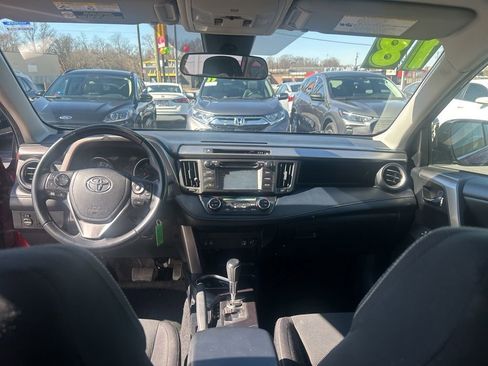 Used 2018 Toyota RAV4 XLE w/ All Weather Liner Package image 22