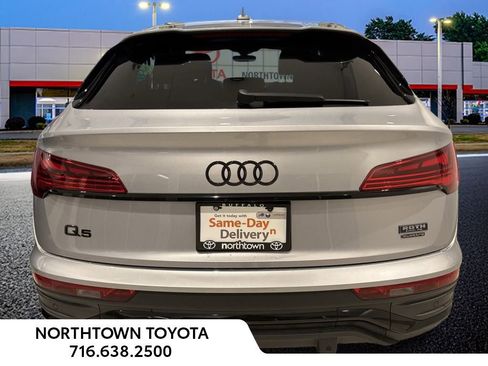 Used 2022 Audi Q5 2.0T Premium Plus image 6