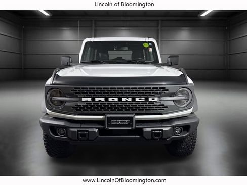 Used 2023 Ford Bronco Badlands w/ Sasquatch Package AWD/4WD image 14