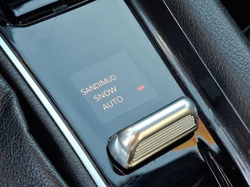 Used 2024 Jeep Compass Latitude image 24