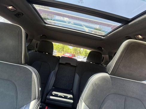 Used 2019 Volvo XC40 T5 R-Design AWD/4WD image 20