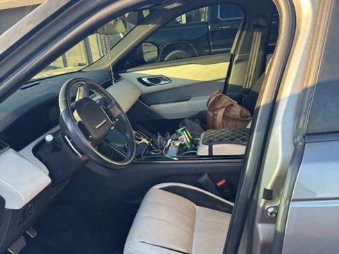 Used 2018 Land Rover Range Rover Velar R-Dynamic SE image 8