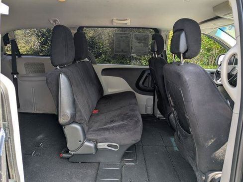 Used 2013 Dodge Grand Caravan American Value Package w/ UConnect Hands-Free Group FWD image 27