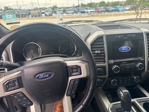 Used 2019 Ford F150 Lariat AWD/4WD image 13