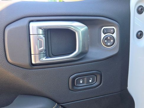 Used 2024 Jeep Wrangler Sahara w/ Safety Group image 22