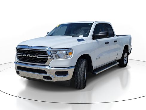 Used 2024 RAM 1500 Big Horn RWD image 3