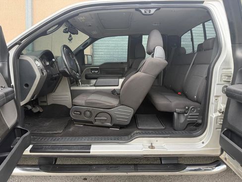 Used 2005 Ford F150 XLT AWD/4WD image 18