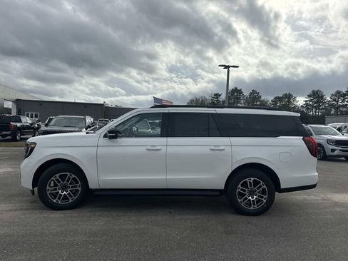 New 2026 Ford Expedition Max Active image 17