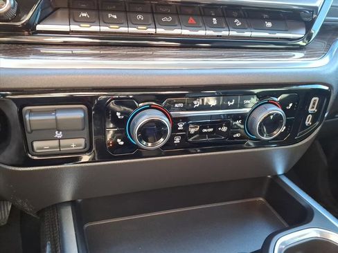 Used 2024 Chevrolet Silverado 1500 LT Trail Boss w/ LT Trail Boss Premium Package image 25