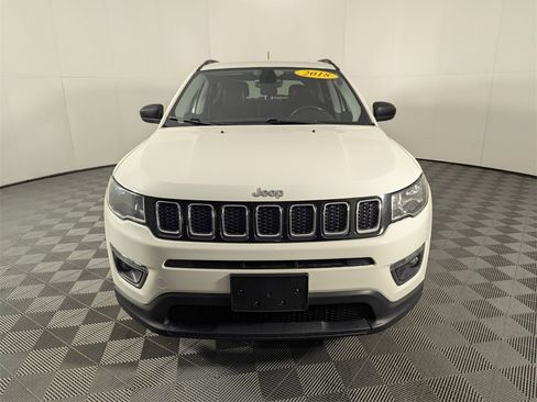 Certified 2018 Jeep Compass Latitude w/ Popular Equipment Group image 3