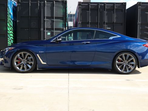 Used 2019 INFINITI Q60 Red Sport 400 RWD image 4