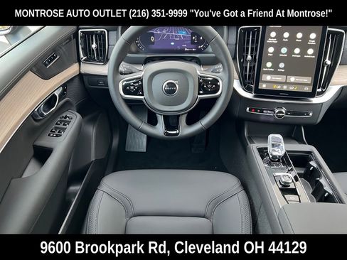 New 2026 Volvo XC90 B6 Plus w/ Protection Package Premier image 23