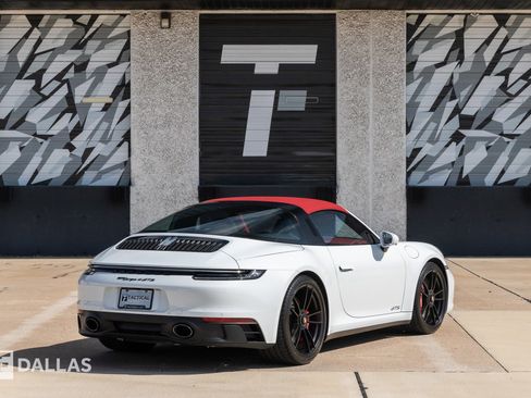 Used 2022 Porsche 911 Targa 4 GTS image 18