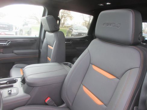 New 2026 GMC Sierra 1500 AT4 w/ AT4 Premium Package image 14